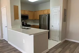 5123 Travis Edward Way, Centreville, VA 20120 - Photo 9