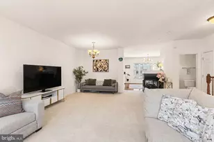 4457 Beacon Grove Cir, Fairfax, VA 22033 - Photo 7