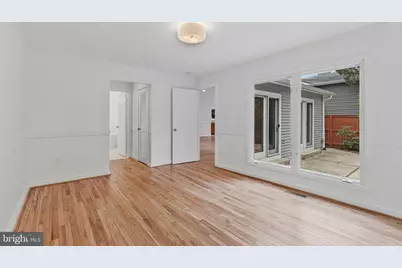 8424 Hollis Lane, Vienna, VA 22182 - Photo 11