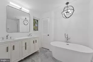 8424 Hollis Ln, Vienna, VA 22182 - Photo 19