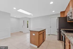 8424 Hollis Ln, Vienna, VA 22182 - Photo 15