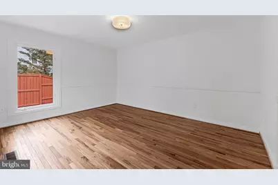 8424 Hollis Lane, Vienna, VA 22182 - Photo 17