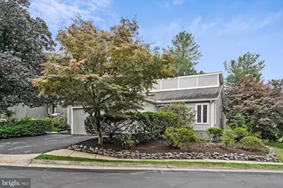 8424 Hollis Lane, Vienna, VA 22182 - Photo 5