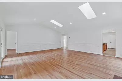 8424 Hollis Lane, Vienna, VA 22182 - Photo 9
