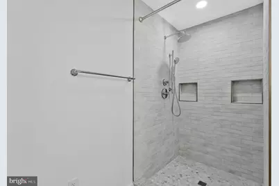 8424 Hollis Lane, Vienna, VA 22182 - Photo 21