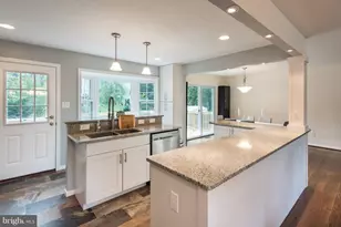 1618 Palm Springs Dr, Vienna, VA 22182 - Photo 1