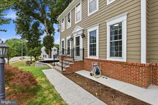 13606 Northbourne Dr, Centreville, VA 20120 - Photo 5