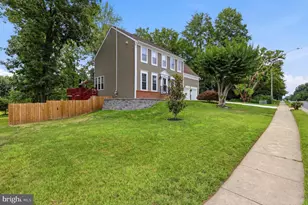 13606 Northbourne Dr, Centreville, VA 20120 - Photo 3