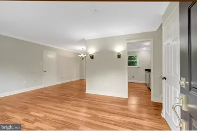12607 Glenbrooke Woods Drive, Herndon, VA 20171 - Photo 5