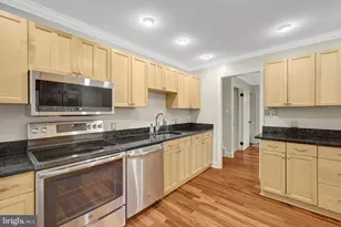 12607 Glenbrooke Woods Dr, Herndon, VA 20171 - Photo 19