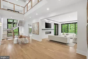 938 Saigon Rd, McLean, VA 22102 - Photo 9