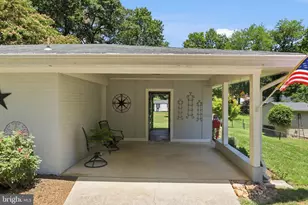 4216 Jackson Pl, Alexandria, VA 22309 - Photo 5
