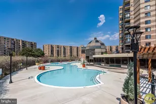 8340 Greensboro Dr, McLean, VA 22102 - Photo 25