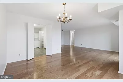 8340 Greensboro Drive #923, McLean, VA 22102 - Photo 7