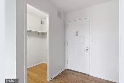8340 Greensboro Drive #923, McLean, VA 22102 - Photo 3