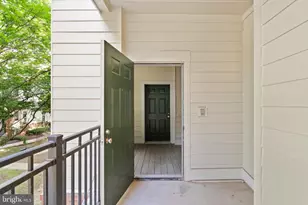 1324 Garden Wall Cir, Reston, VA 20194 - Photo 27