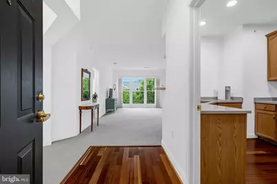 2901 Saintsbury Plaza #404, Fairfax, VA 22031 - Photo 5
