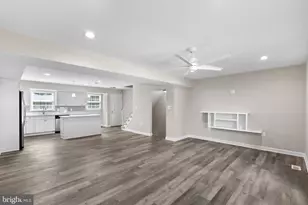 6612 Burlington Pl, Springfield, VA 22152 - Photo 9