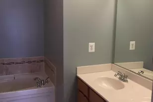 4459 Beacon Grove Cir, Fairfax, VA 22033 - Photo 9