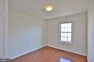 14214 Beddingfield Way, Centreville, VA 20121 - Photo 9