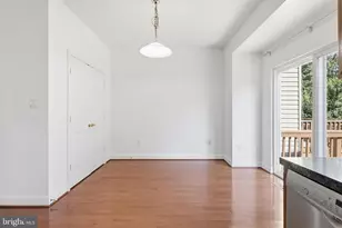 14214 Beddingfield Way, Centreville, VA 20121 - Photo 11
