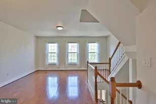 14214 Beddingfield Way, Centreville, VA 20121 - Photo 3