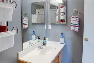 10223 Valentino Dr, Oakton, VA 22124 - Photo 27