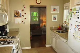 3913 Moss Dr, Annandale, VA 22003 - Photo 3