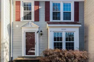 8525 Gambel Oak Dr, Springfield, VA 22153 - Photo 1