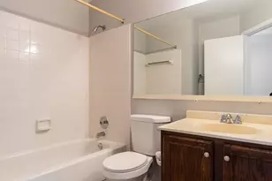8525 Gambel Oak Dr, Springfield, VA 22153 - Photo 25