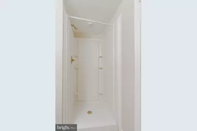 8525 Gambel Oak Drive, Springfield, VA 22153 - Photo 15