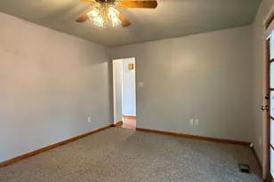 9613 Ashbourn Dr, Burke, VA 22015 - Photo 9