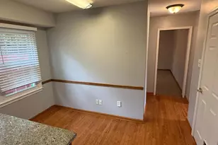 9613 Ashbourn Dr, Burke, VA 22015 - Photo 7