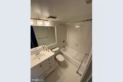 10223 Valentino Drive #7301, Oakton, VA 22124 - Photo 5