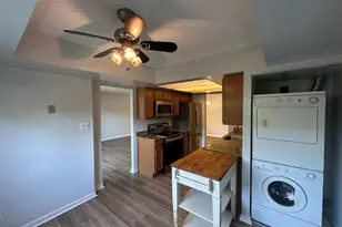 10223 Valentino Dr, Oakton, VA 22124 - Photo 11