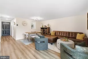 5919 Grisby House Ct, Centreville, VA 20120 - Photo 11