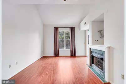 1645 International Drive #411, McLean, VA 22102 - Photo 3