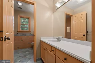 1531 Windstone Dr, Vienna, VA 22182 - Photo 51