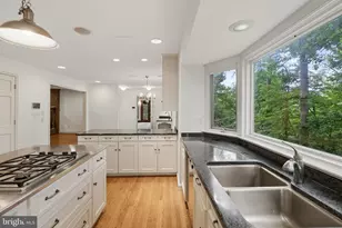 1531 Windstone Dr, Vienna, VA 22182 - Photo 29