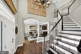 7822 Gambrill Woods Way, Springfield, VA 22153 - Photo 9