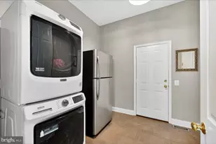 7822 Gambrill Woods Way, Springfield, VA 22153 - Photo 37