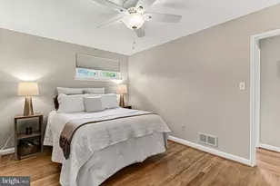 6927 Fern Ln, Annandale, VA 22003 - Photo 23
