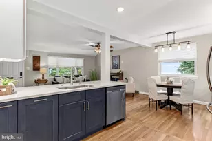 6927 Fern Ln, Annandale, VA 22003 - Photo 17