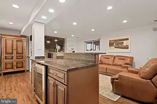 8213 Cottage St, Vienna, VA 22180 - Photo 35