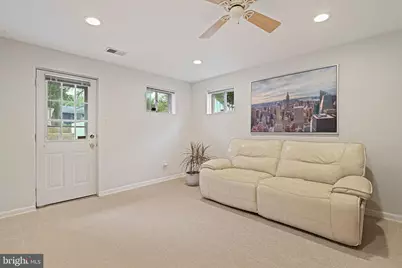 8213 Cottage Street, Vienna, VA 22180 - Photo 37