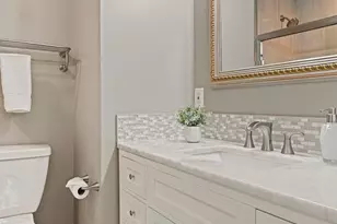 8213 Cottage St, Vienna, VA 22180 - Photo 11