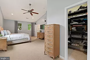 8213 Cottage St, Vienna, VA 22180 - Photo 23