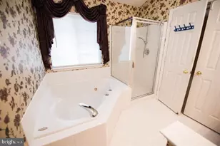 8359 Regal Oak Ct, Springfield, VA 22152 - Photo 27
