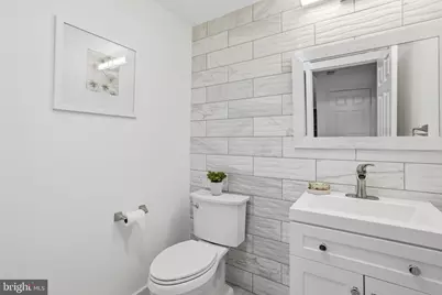 6925 Barrett Road, Falls Church, VA 22042 - Photo 23