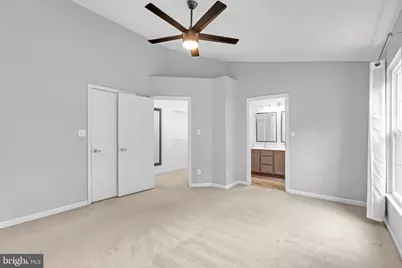 6880 Ridge Water Court, Centreville, VA 20121 - Photo 11